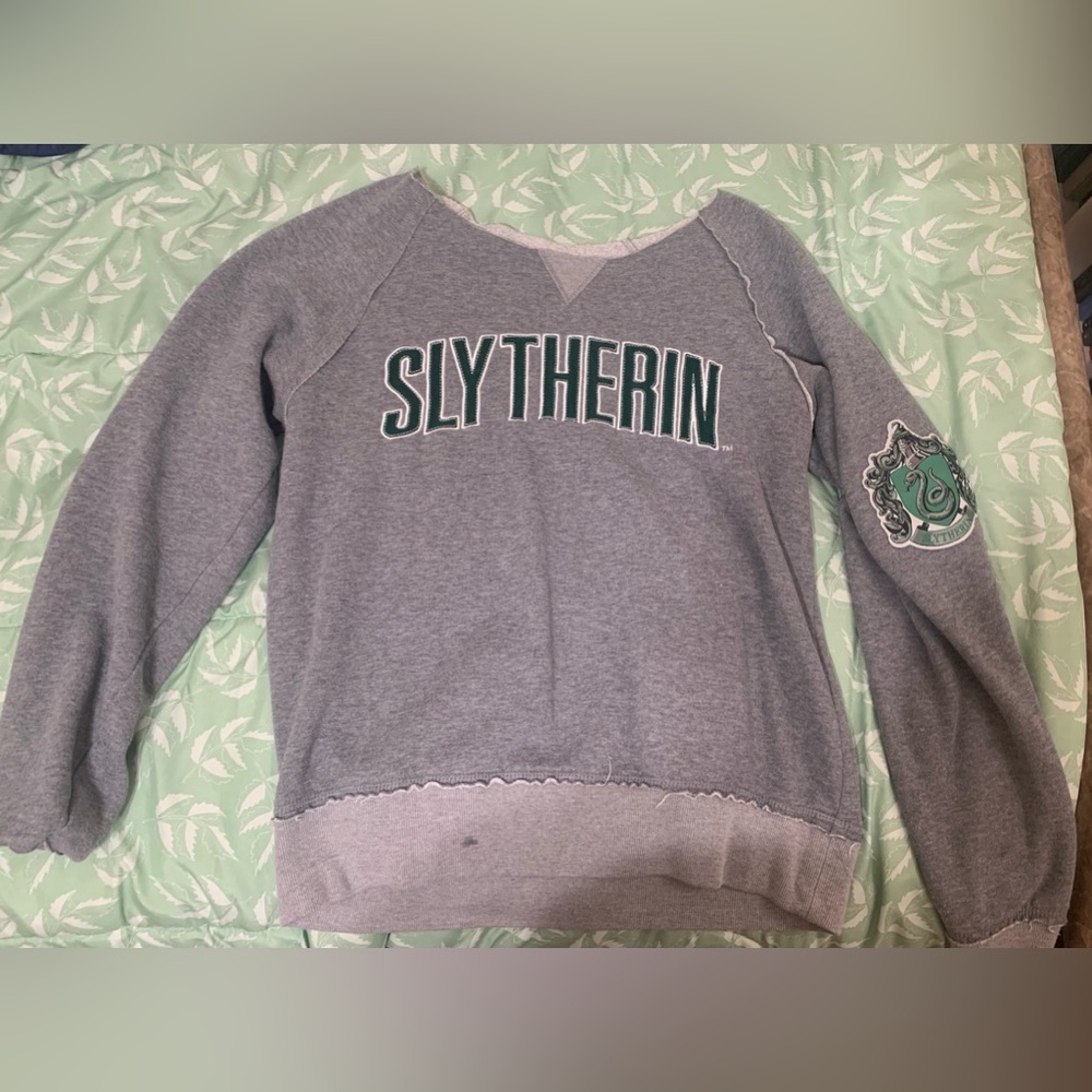 Harry Potter Slytherin Sweatshirt - Cutoff with crest